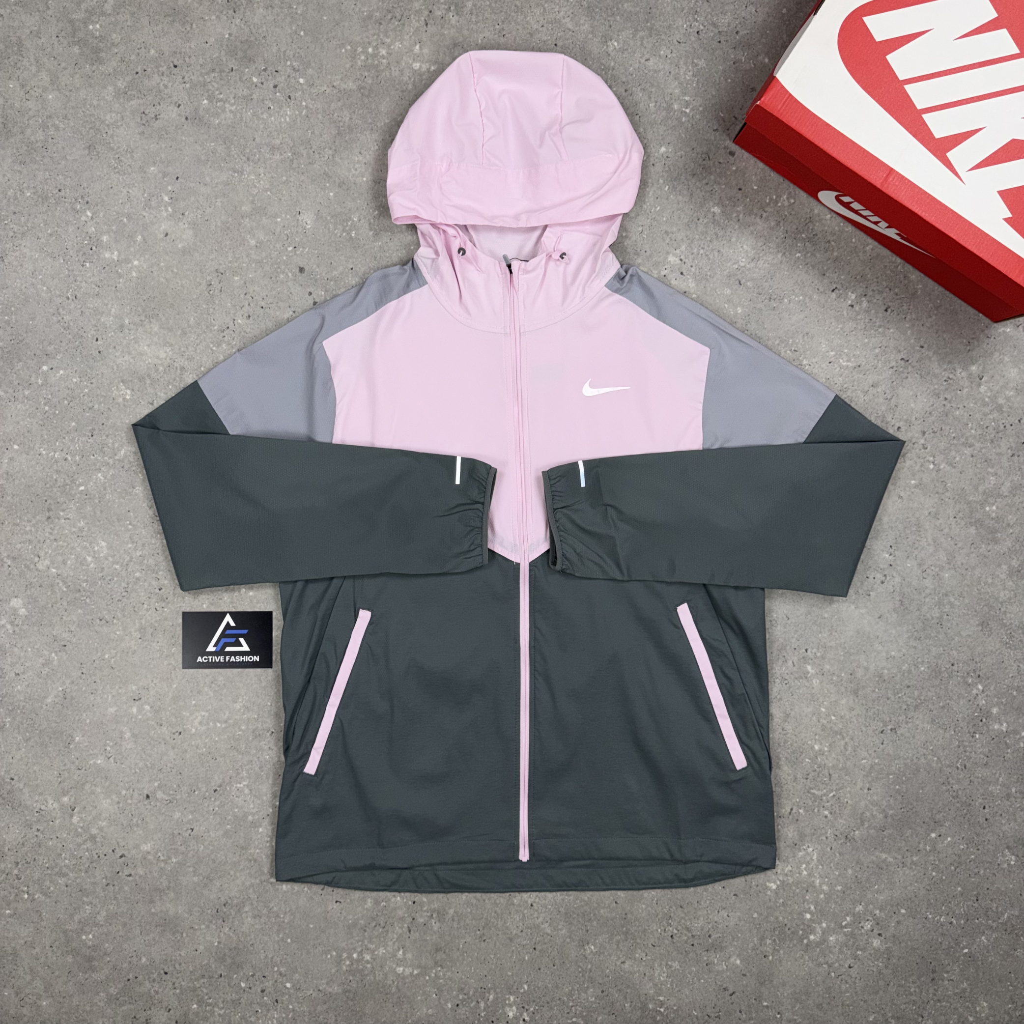 Nike UV Windrunner Jacket, Nike Miler T-Shirt & 7” Challenger Short Set Pink Foam
