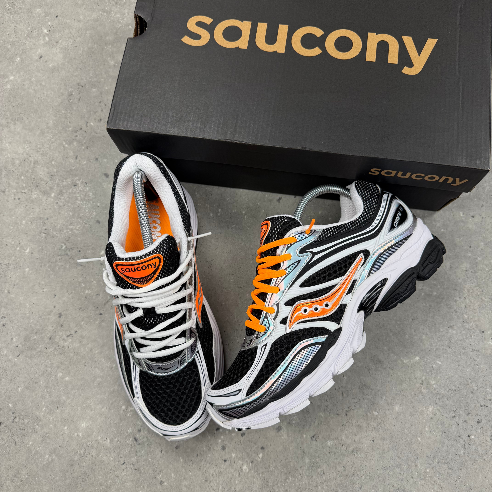 Saucony Progrid Omni 9 VO2 Black/Orange