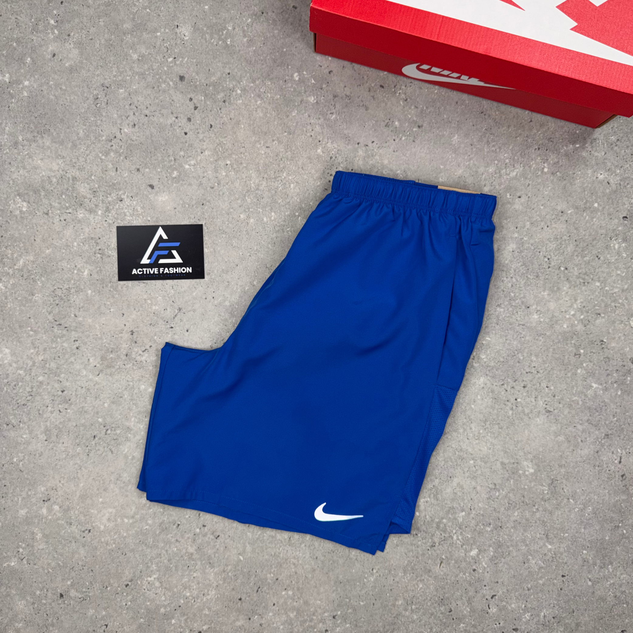 Nike Miler 1.0 T-Shirt & 7" Challenger Shorts Royal Blue