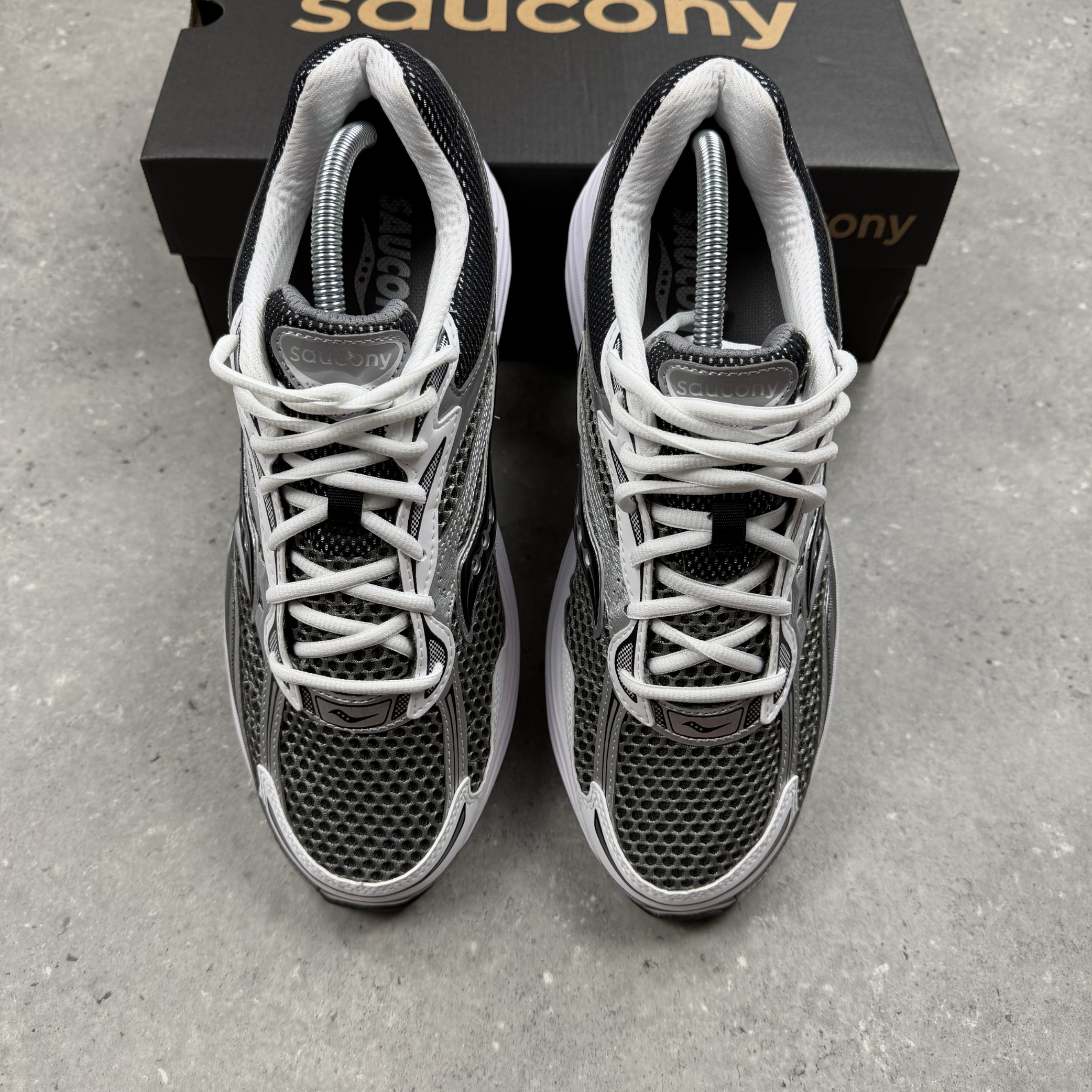 Saucony Progrid Omni 9 Grey/Silver Black