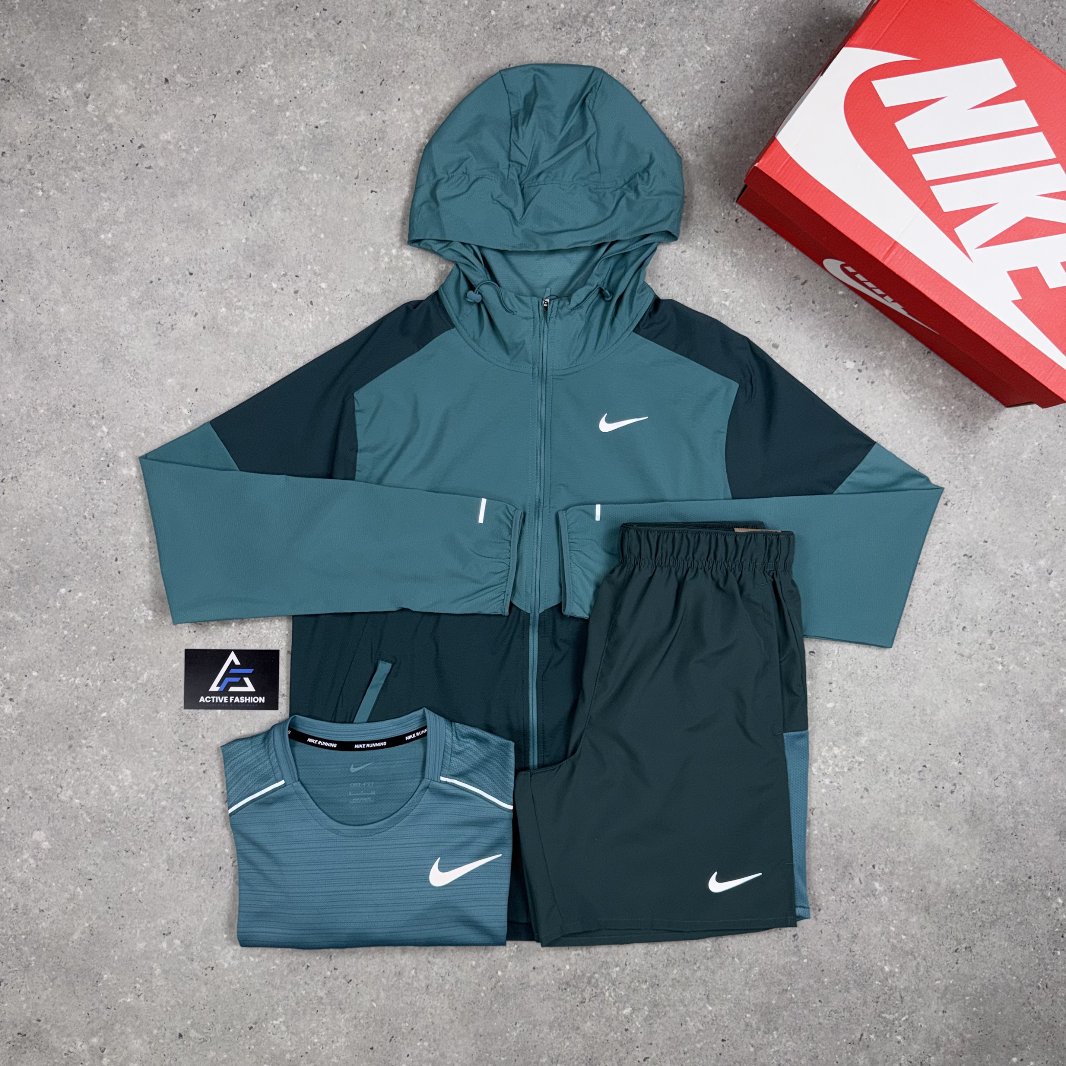 Nike UV Windrunner Jacket, Nike Miler T-Shirt & 7” Challenger Short Set Mineral Teal