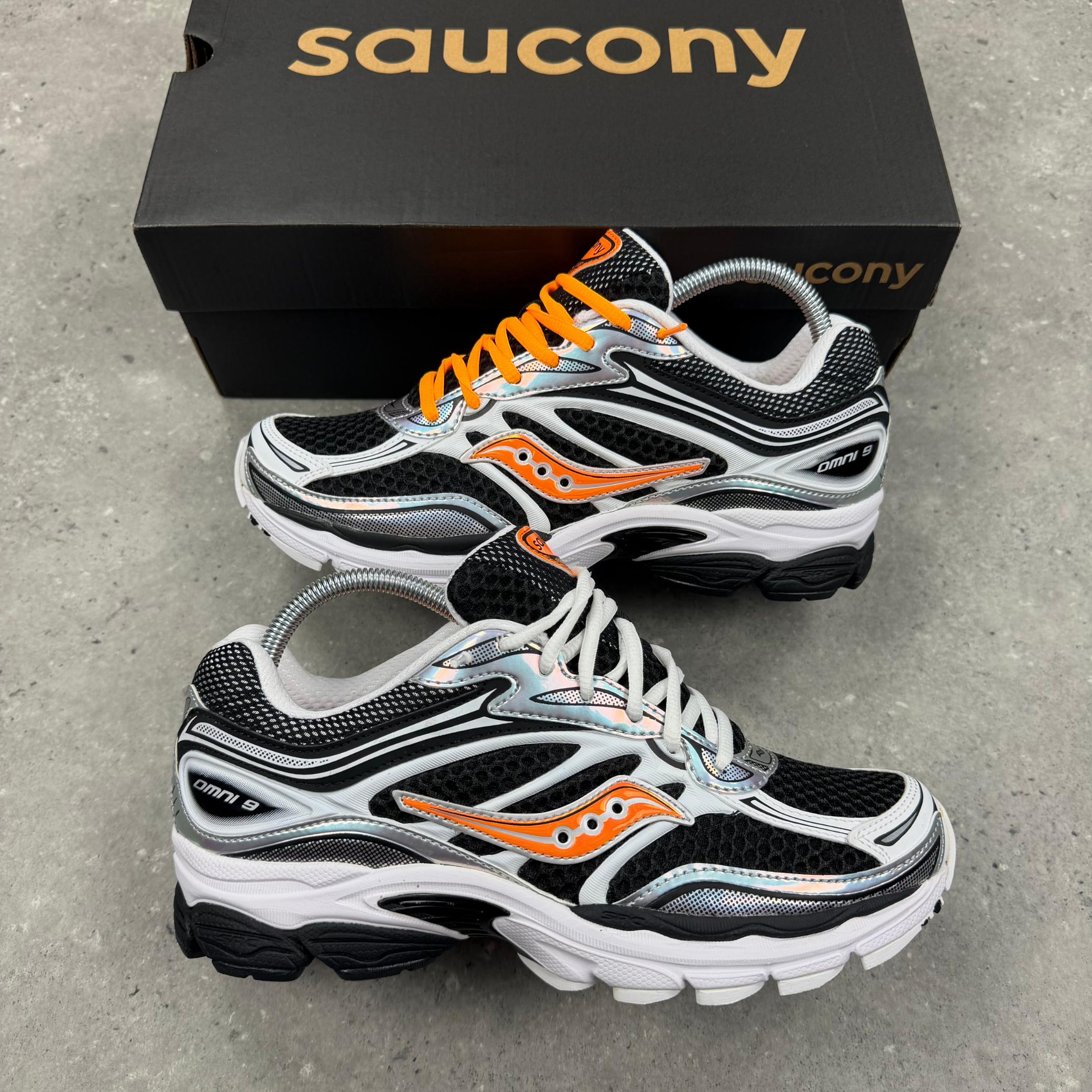Saucony Progrid Omni 9 VO2 Black/Orange