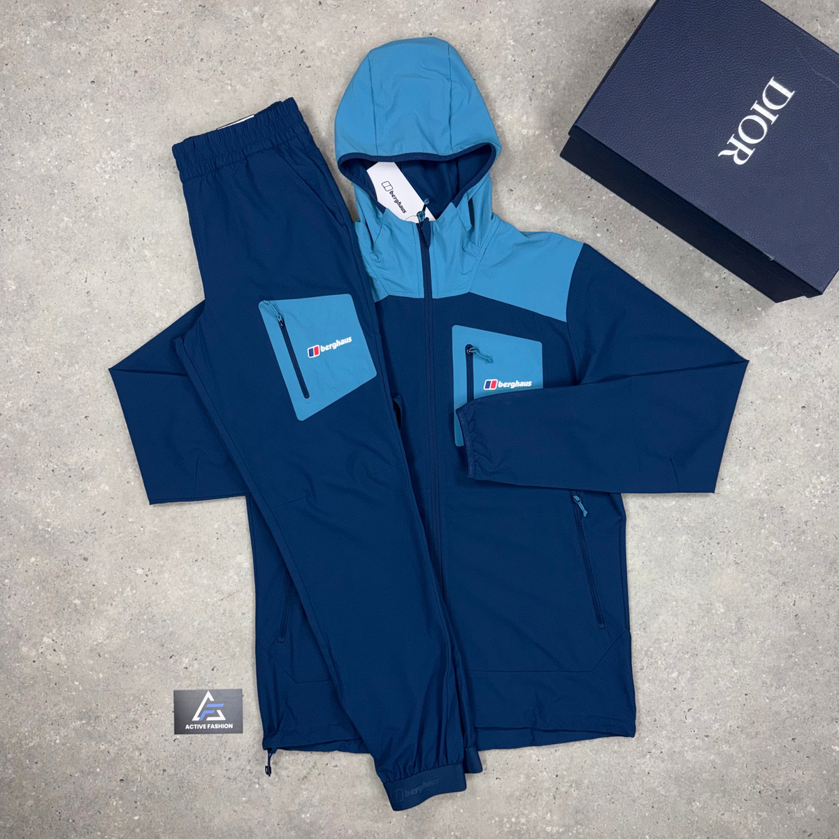 Berghaus Intervale Jacket, Explorer Tech T-Shirt & Pants Set Blue