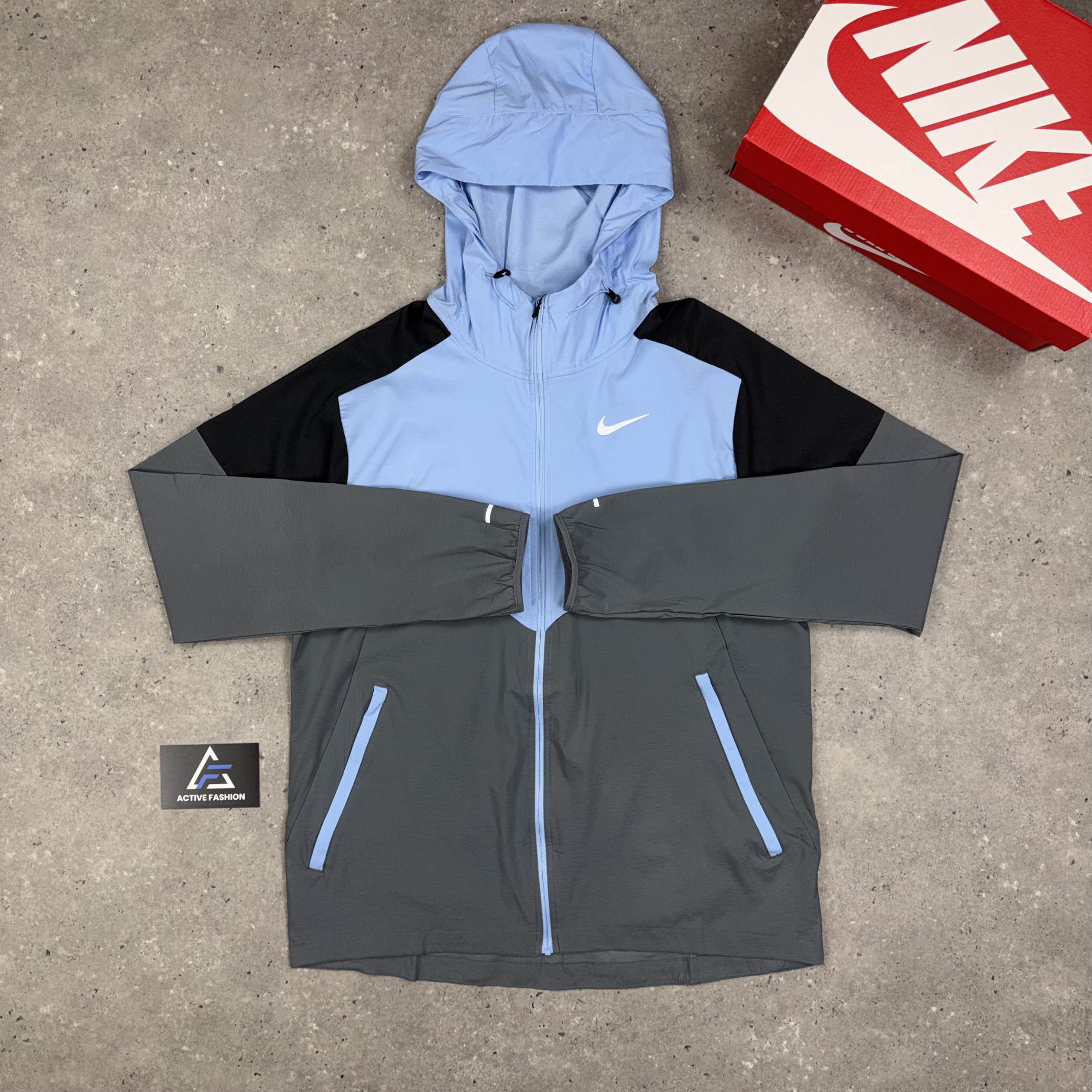 Nike UV Windrunner Jacket & 7” Challenger Shorts Set Blue/Black