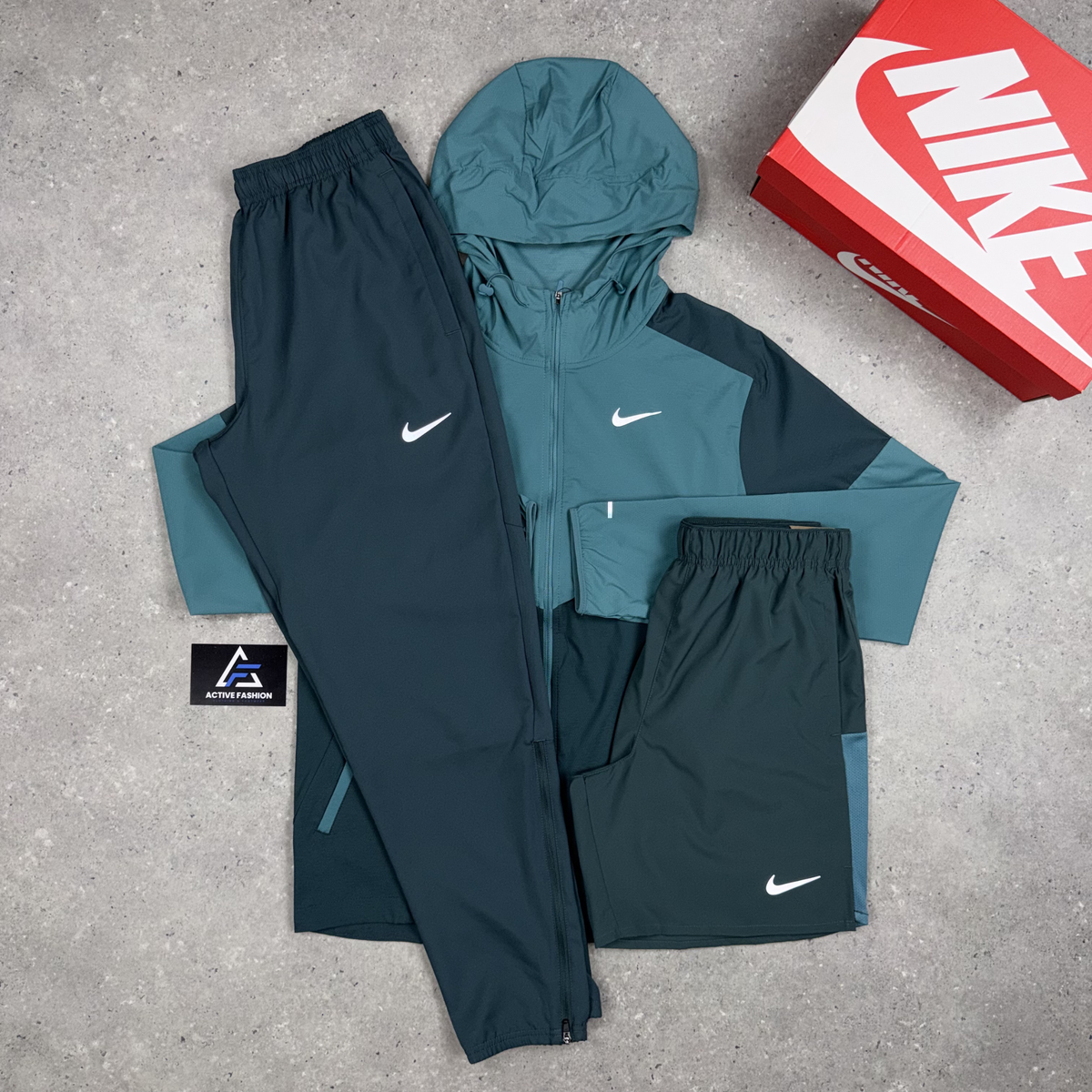 Nike UV Windrunner Jacket, Nike Challenger Pants & 7” Challenger Short