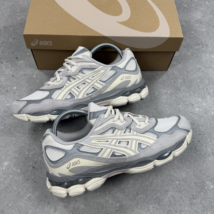 Asics Gel NYC Oyster Grey trainers, view 2