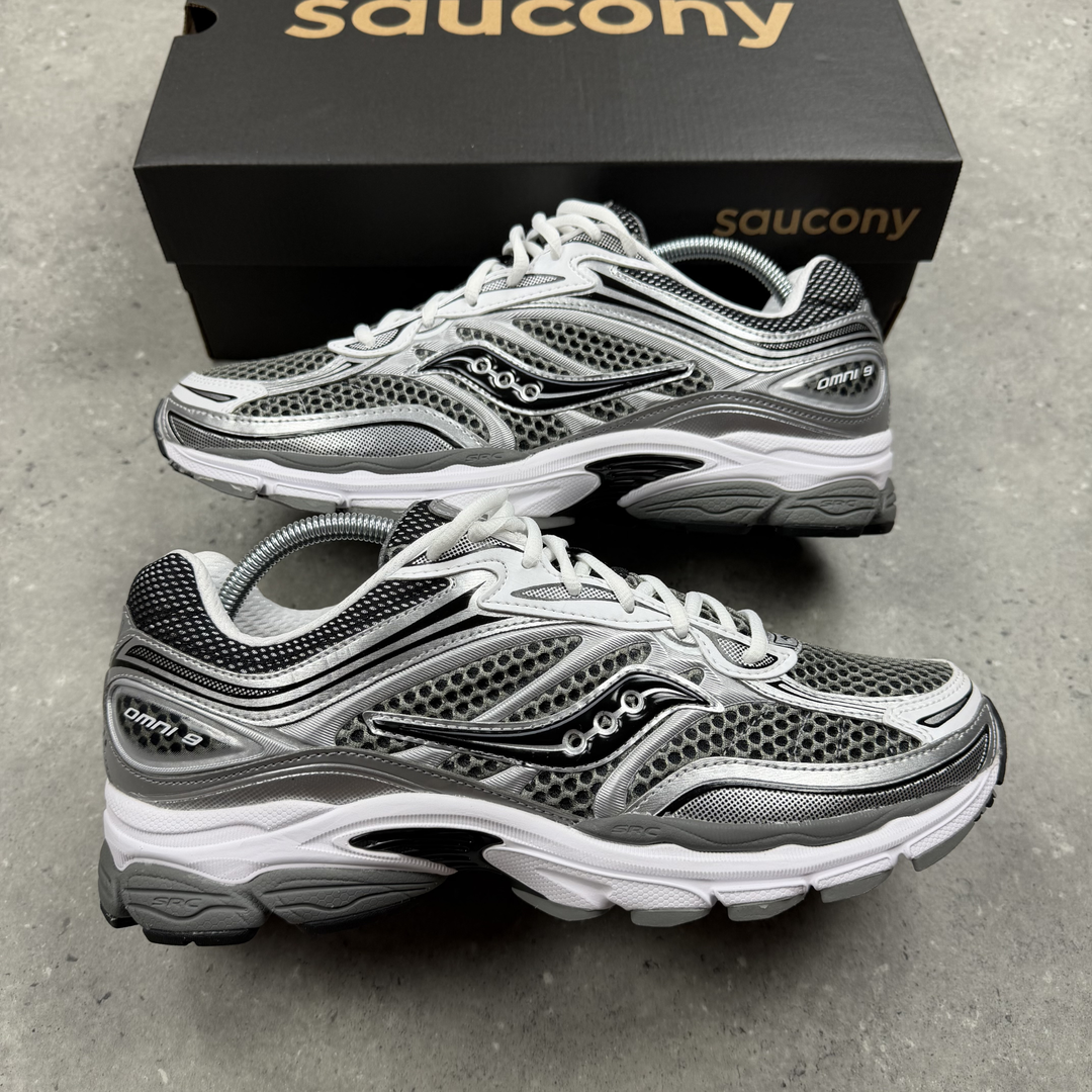 Saucony Progrid Omni 9 Grey Silver Black trainers